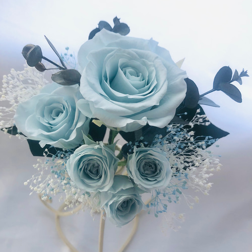 プリザーブドフラワーベビーブルーローズ5輪のふんわり花束（花束