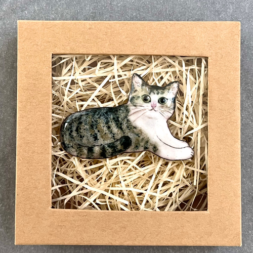 ★ブローチ★   紳士な白猫　レジン ★ブローチ★ 紳士な白猫　レジン