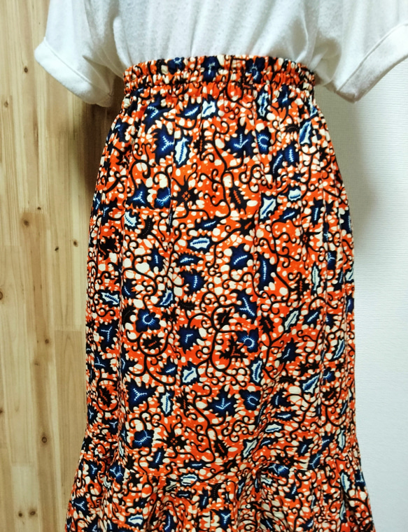 ☆持ち込み布でセミオーダー☆ 2段のマーメイドタックギャザースカート( 上段長い) 3枚目の画像