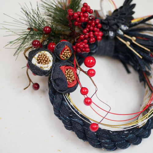 送料無料》お正月飾り♪デニムしめ縄飾り〜鶴と椿のつまみ細工 しめ縄