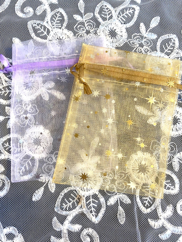 幾何学チャームとパープルガラスチャームのピアス⭐︎ 3枚目の画像