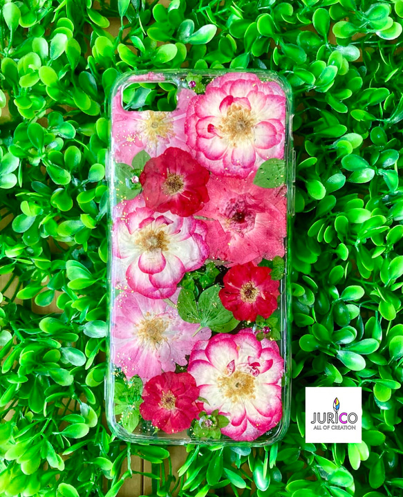 ピンクのバラの敷き詰めデザイン押し花スマホケース　iphone/GALAXY/AQUOS/xperia/pixel 7枚目の画像