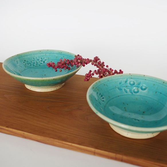 【priさま専用】トルコブルーの花柄小鉢と楕円皿のセット 2枚目の画像