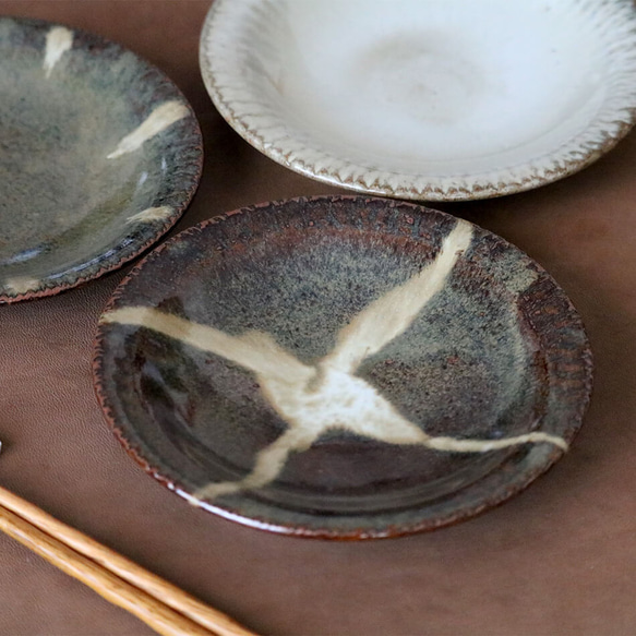 餐盤 正次郎燒 大次郎元谷 千尋窯 邊緣盤 小盤 3種選擇 調味容器 陶器餐具 藝術家 時尚餐具 日式餐具 第7張的照片