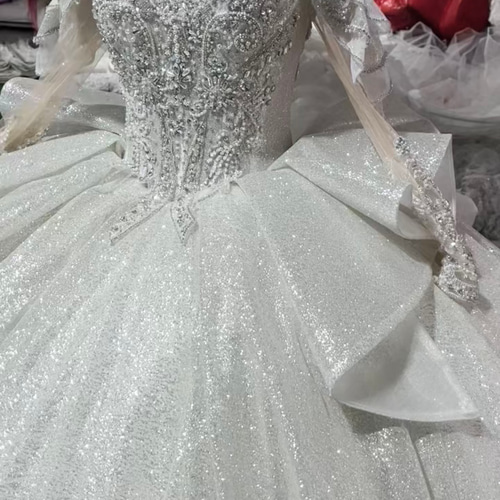 豪華！オフショルダー ホワイト ビジュー美品 ウェディングドレス 長袖