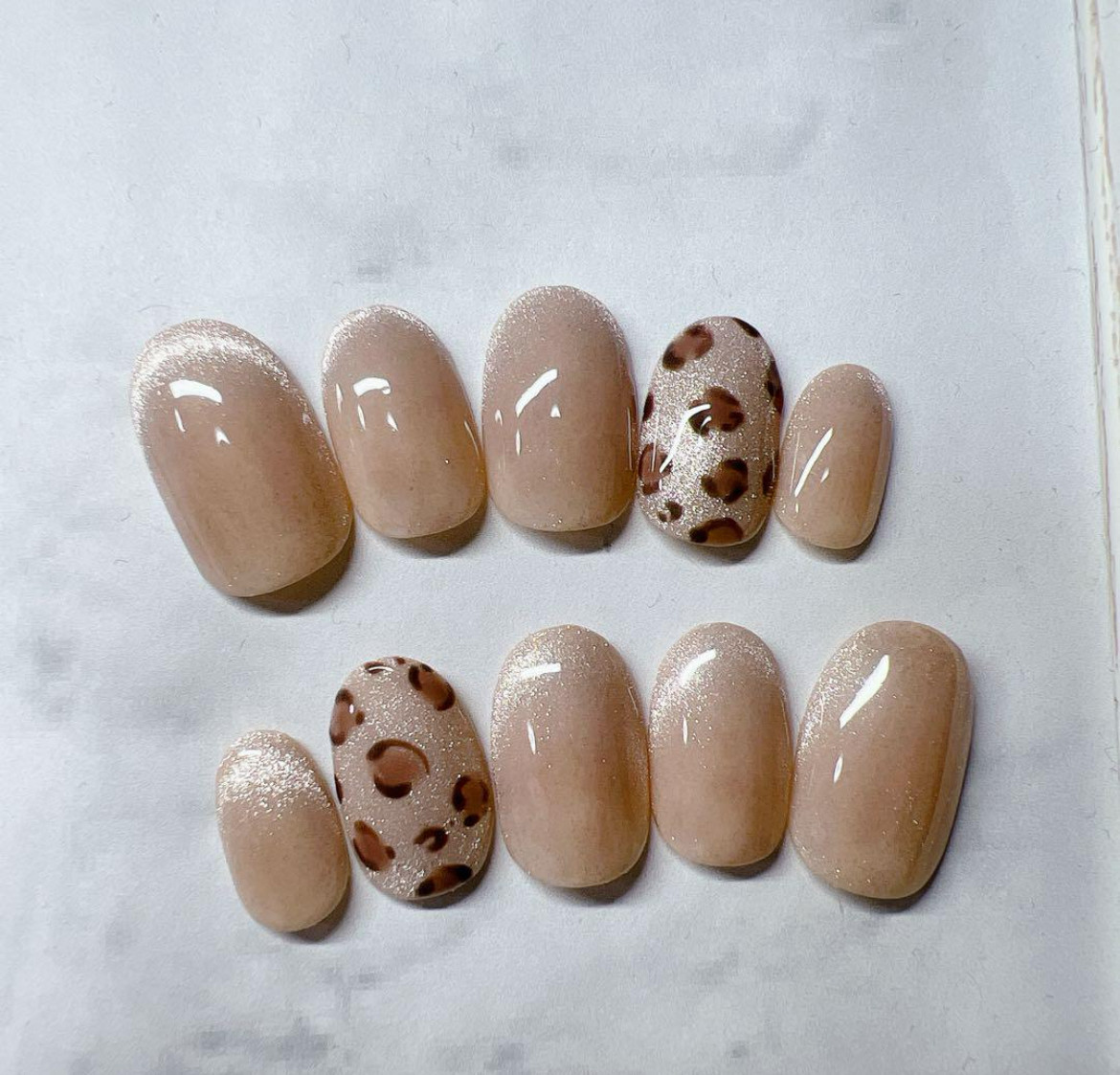 オーダーネイルチップNo.76 レオパード柄 大人可愛い マグネットベース