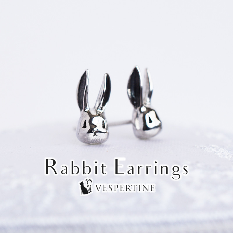 うさぎのピアス：かわいいシルバーアクセサリー：彼女、女性への