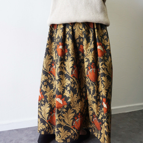 ウィリアムモリスブラウンロングスカート ロングスカート（マキシ丈