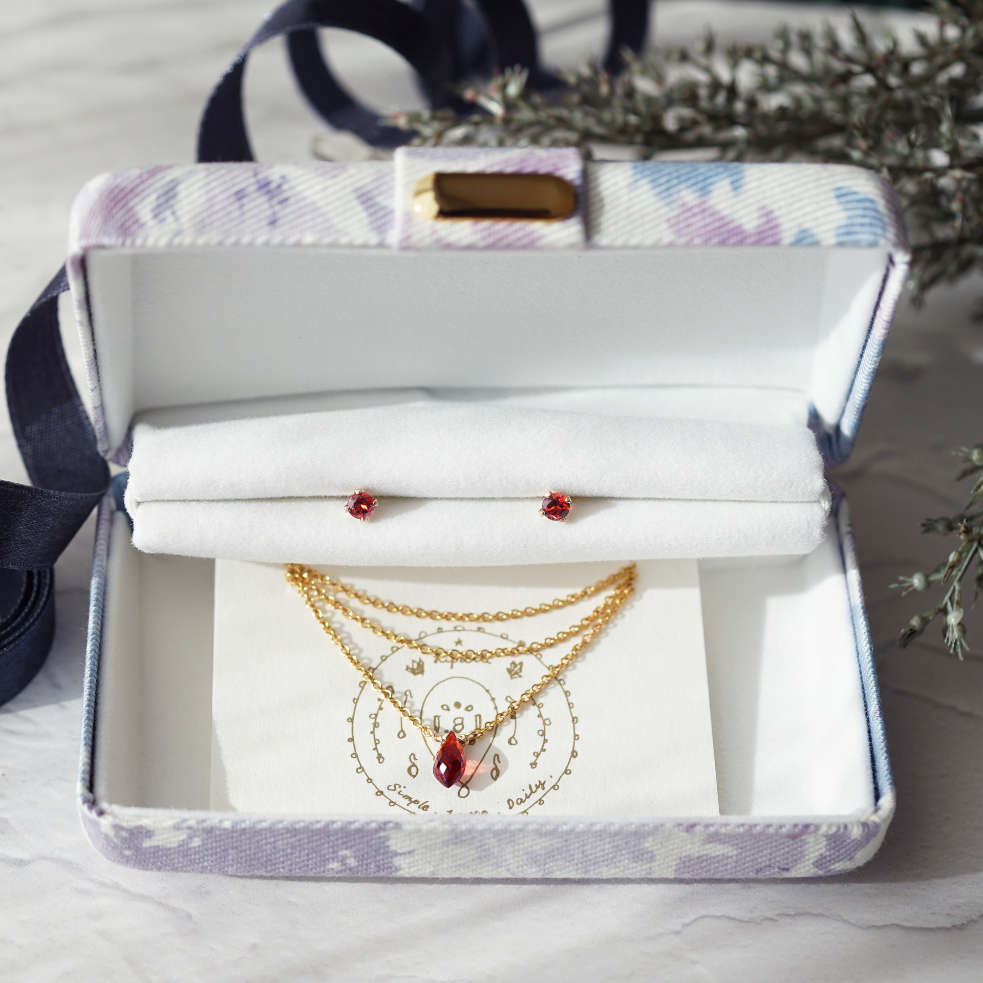 早割クリスマス2025★ガーネットのセット★ケース入り＆送料無料