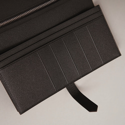 【SALE】二つ折り長財布　ベルト付き財布　高級な長財布　ヴォーエプソン/黒【総手縫い】 3枚目の画像