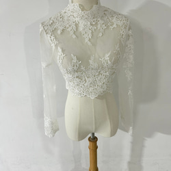 大人気上昇!ウエディングドレス 可憐な花刺繍のトップス ハイネック　ボレロ　長袖　ブラウス 結婚式 1枚目の画像
