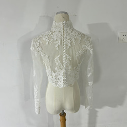 大人気上昇!ウエディングドレス 可憐な花刺繍のトップス ハイネック　ボレロ　長袖　ブラウス 結婚式 2枚目の画像