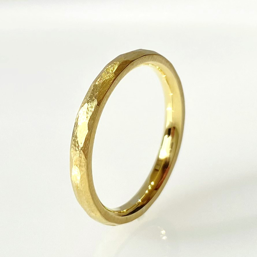 K18 荒らし鎚目のテクスチャーリング 幅2．5mm 指輪・リング
