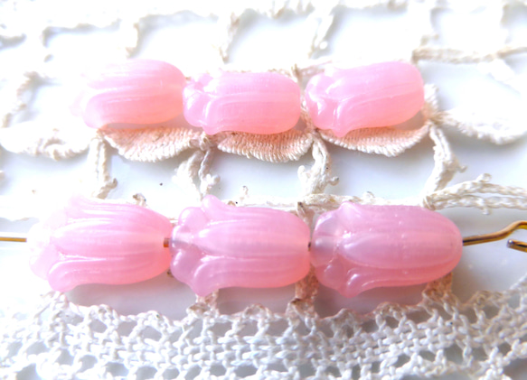 8個　蕾　半透明ピンク　チェコビーズCzech Glass Beads 3枚目の画像