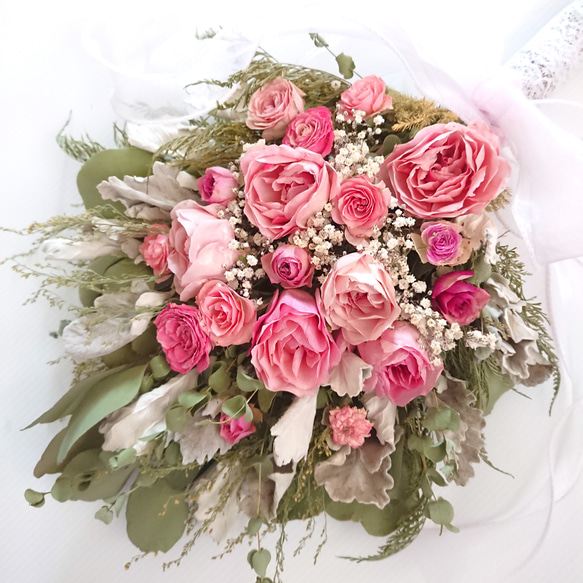 『大きめ』モーヴピンクの薔薇とミニ薔薇、ラグラスのアンティークでロマンティックなブリザーブド・ドライフラワースワッグ 3枚目の画像
