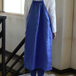 圍裙連身裙，寬鬆，側邊褶皺 CHNA 第6張的照片