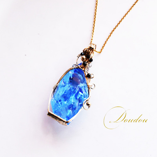 アンダラクリスタル サファイアブルー14kgfペンダントトップ［sa3248