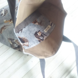 USAコットン生地のＡ４らくらくぺたんこトートバッグ(冬の装いの動物達/片面タイプ)『Creema限定』 6枚目の画像