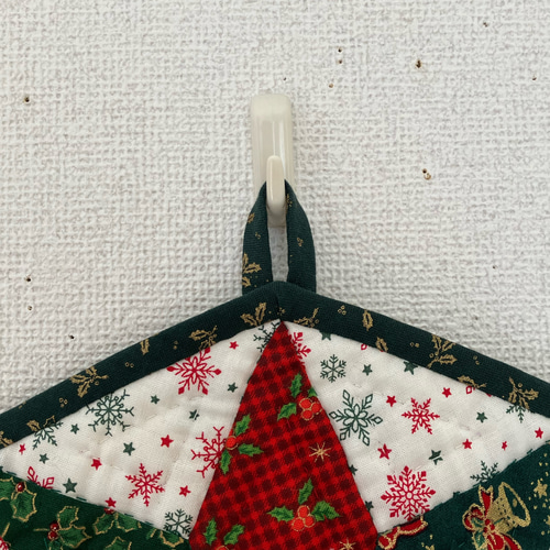 パッチワークキルトのクリスマスタペストリー(大・緑) その他