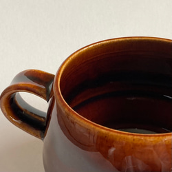 茶色と緑色のコーヒーカップ / マグカップ / 陶器 8枚目の画像