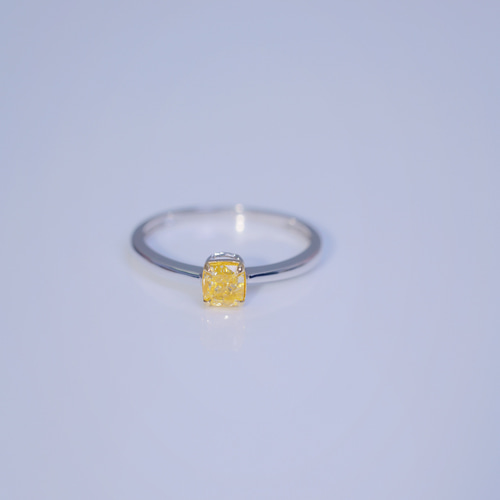 イエローダイヤモンド リング 1.558ct SI1-FANCY VIVID YELLOW