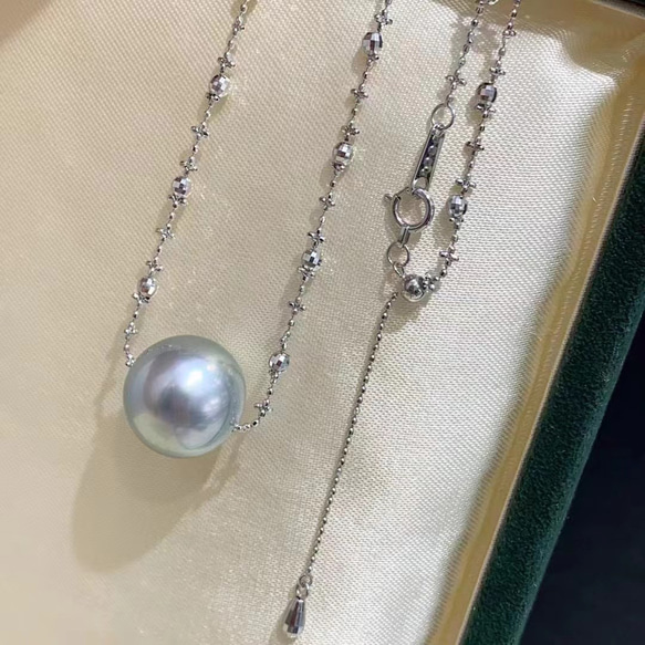 高級】タヒチ黒蝶真珠 一粒ネックレスk18 ネックレス・ペンダント  