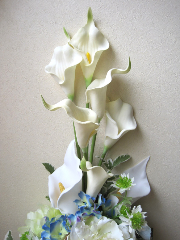 カラーとしゃくやくのアームブーケ♪縦長ブーケ♪ブートニア付き♪生花みたいに綺麗な造花です♪高品質なのに安い 3枚目の画像