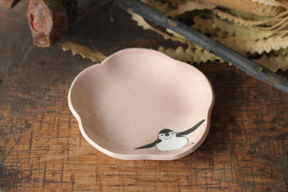 桜釉豆皿 ヒゲペンギン 2枚目の画像