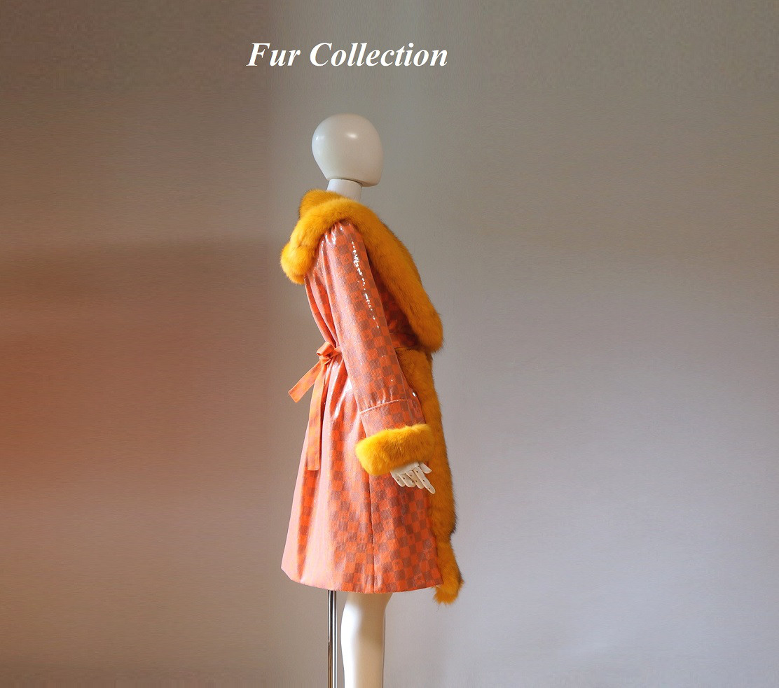 ヒロイン級のオーラ☆豪華なフォックスファー付冬コートレアなデザイン新品　本物毛皮　プレゼント女性パーティードレスキラキラ