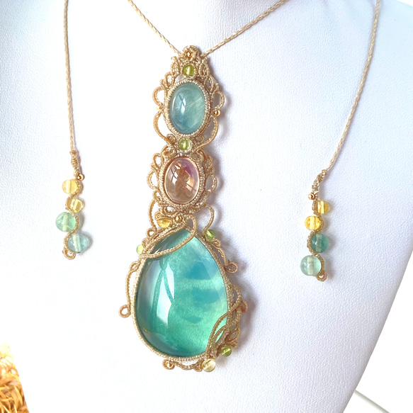 特大39mm)2種類のグリーンフローライト×アメトリンのマクラメ