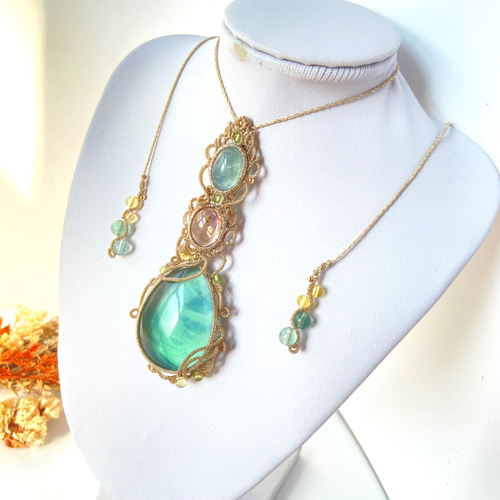 特大39mm)2種類のグリーンフローライト×アメトリンのマクラメ