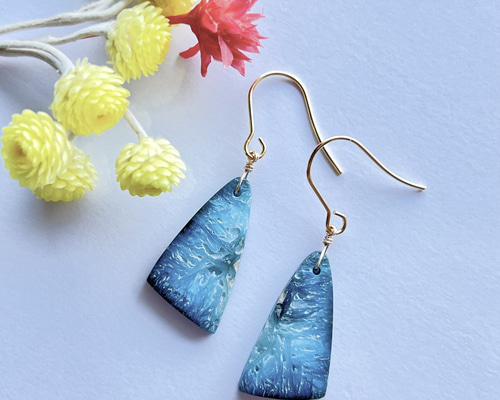 14kgfブルーオパライズドウッド・サファイアピアス/イヤリング ブルーオパライズドウッド アイスブルー ペトリファイドウッド ピアス