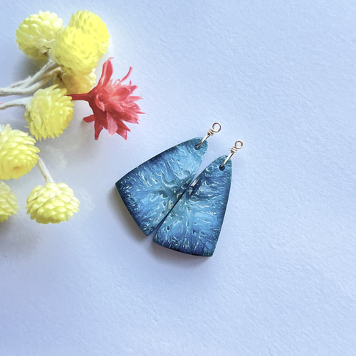 14kgfブルーオパライズドウッド・サファイアピアス/イヤリング ブルーオパライズドウッド アイスブルー ペトリファイドウッド ピアス