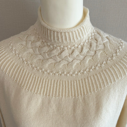 暖かさと高級感が魅力の手編み長袖セーター（白）S-M size 3枚目の画像