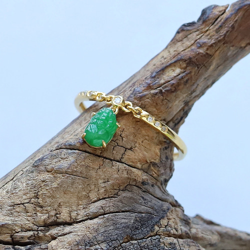 ミャンマー産天然本翡翠 ロウカン 陽緑 K18 リング 指輪ホワイト