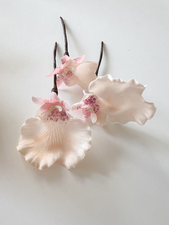 胡蝶蘭ヘッドパーツ　白×ピンク 4枚目の画像