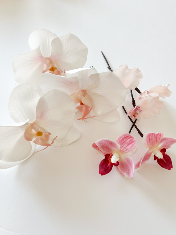 胡蝶蘭ヘッドパーツ　白×ピンク 1枚目の画像