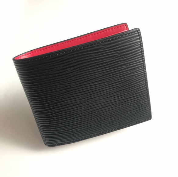 レザー製二つ折り財布 黒と赤（最終価格！） 楽天市場】黒桟革 二つ折り財布 ボックス小銭 ベラ付 紳士小物