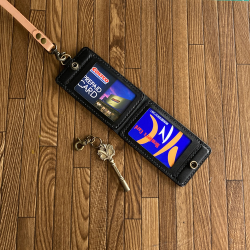 4面+鍵ﾎﾟｹｯﾄ・黒染料oil】IDカードケース CC-30wbk 定期入れ 身分証明