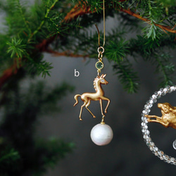 復古聖誕裝飾：兔子和小馬 第4張的照片