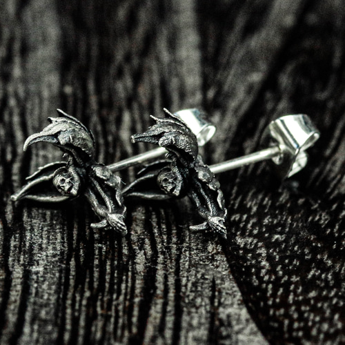 ソウルイーター フラワーピアス ゴシックピアス 意味のあるギフト