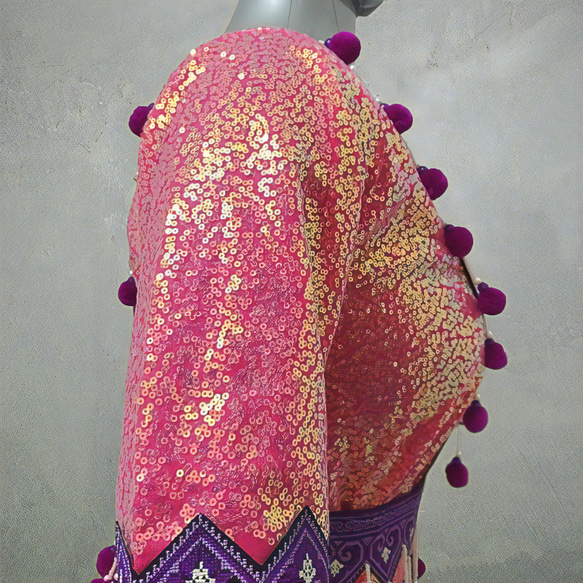 モン族民族衣装 ブラウス・ラップスカート・前掛け・腰帯 ４点セット ピンク・パープル系 13枚目の画像