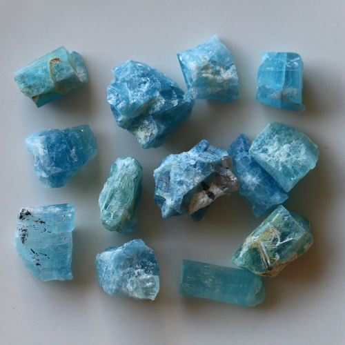 【オンライン限定商品】  102ct ベトナム産 セット売り 原石 アクアマリン 天然石 コレクション