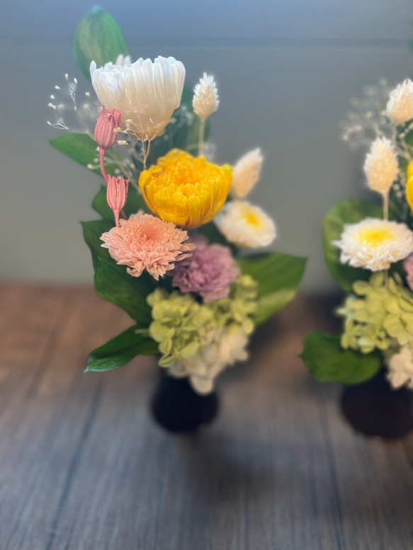 プリザーブドフラワー仏花　供花　花器付き　ブラック　小菊　デンファレ 6枚目の画像