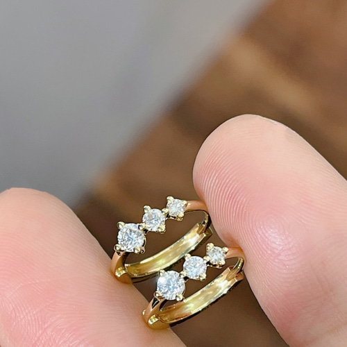 天然ダイヤモンド付きピアスk18 ピアス（スタッド・一粒） パール  