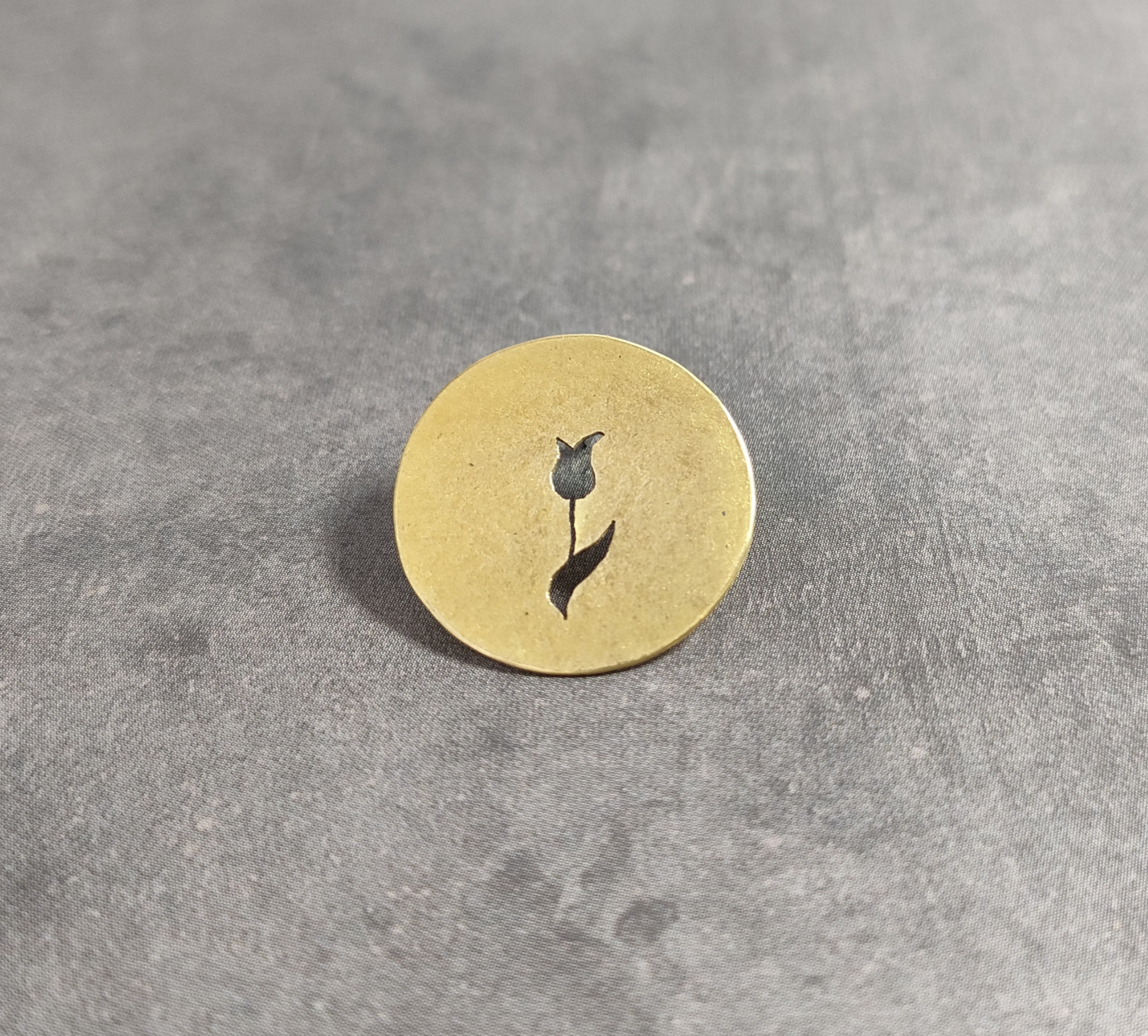 チューリップ 真鍮ピンバッチ