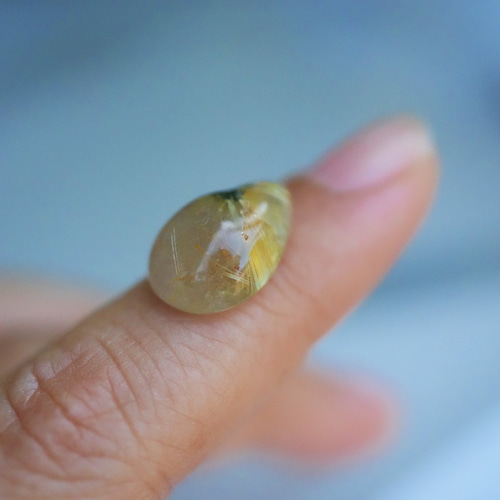 ゴールドルチルインクォーツ☆s1040 天然石 Funky garuda 天然石＊ラ