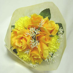 ミニ花束。トスブーケにも最適。高品質な造花使用。高品質なのに安い 1枚目の画像