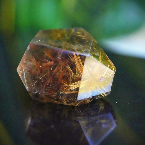 黄金原石☆タイタンルチルインクォーツ原石s1032 天然石 Funky garuda