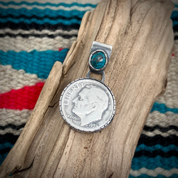 ヴィンテージコイン　銀貨　キングマン　ターコイズ　トルコ石　シルバー　ネックレス　ペンダント　#インディアンジュエリー 1枚目の画像